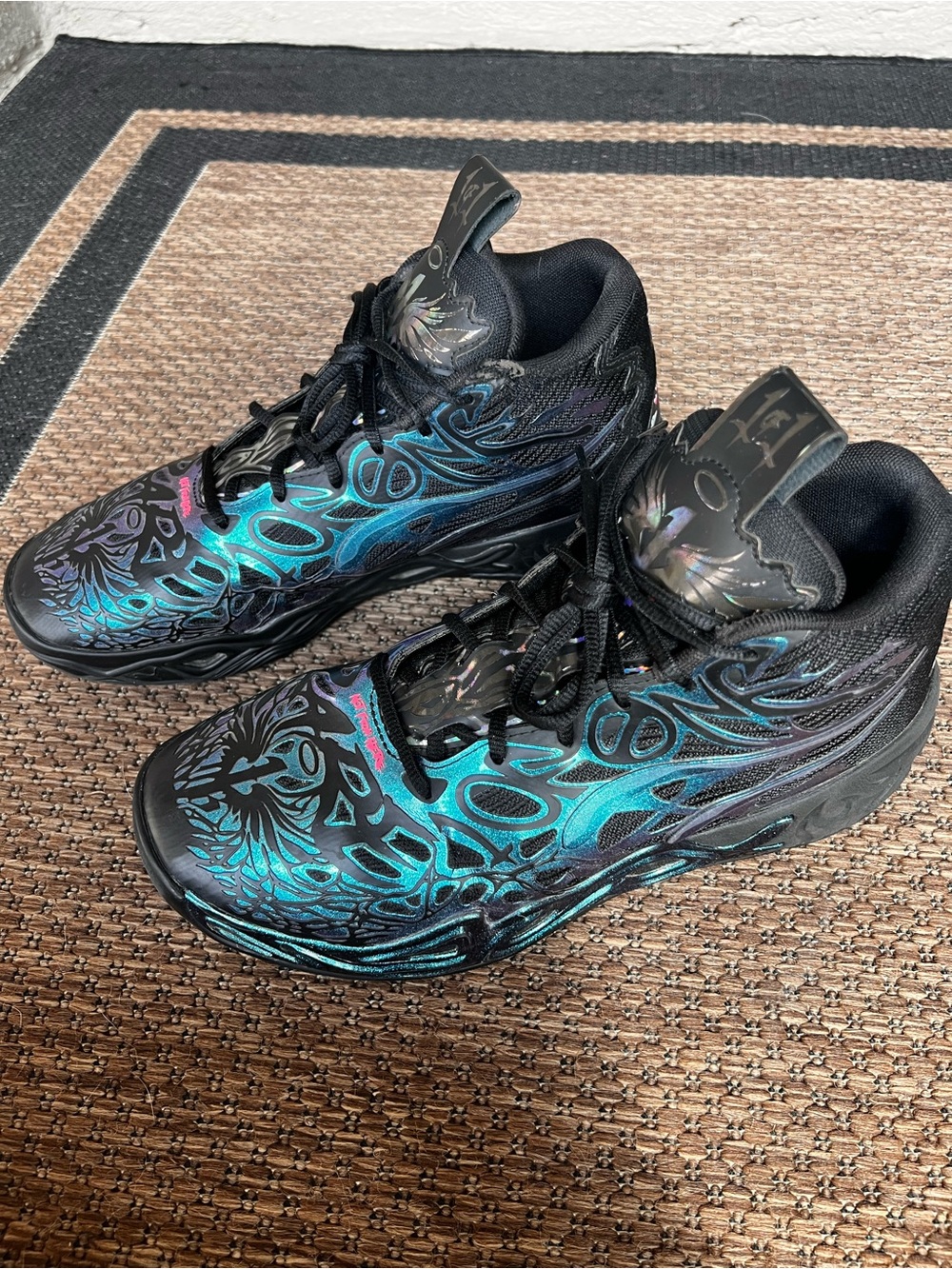 PUMA MB.04 LaMelo Ball Reflections Basketball Shoes Men’s 9